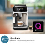 PHILIPS 2300 Serie Vollautomatische Espressomaschine - 4 Getränke, modernes Farb-Touchscreen-Display, LatteGo-Milchsystem, SilentBrew, Keramikmahlwerk, AquaClean-Filter. Weißes Chrom (EP2333/40)