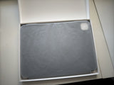 Apple iPad Magic  1xgeöffnet  Keyboard Case für das 11'' iPad Pro (M4) für angenehmes Tippen, integriertes Trackpad, Reihe mit Funktionstasten, Deutsch - Schwarz