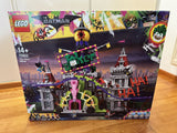 The LEGO Batman Movie 70922 The Joker Manor Spielzeug